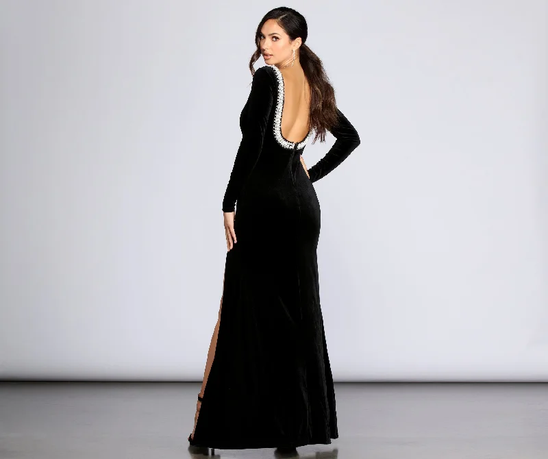 Everly Formal Velvet And Pearl Dress Printed unclassified dresses
